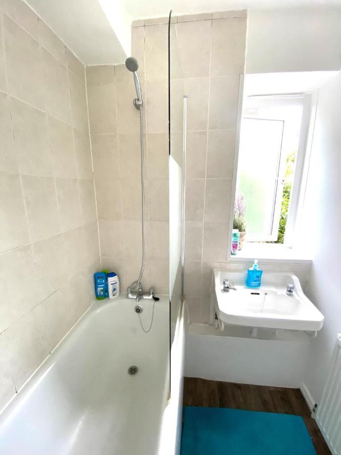 Apartamento Charming Flats With Fast Wifi On The Famous Abbey Road Londres Exterior foto
